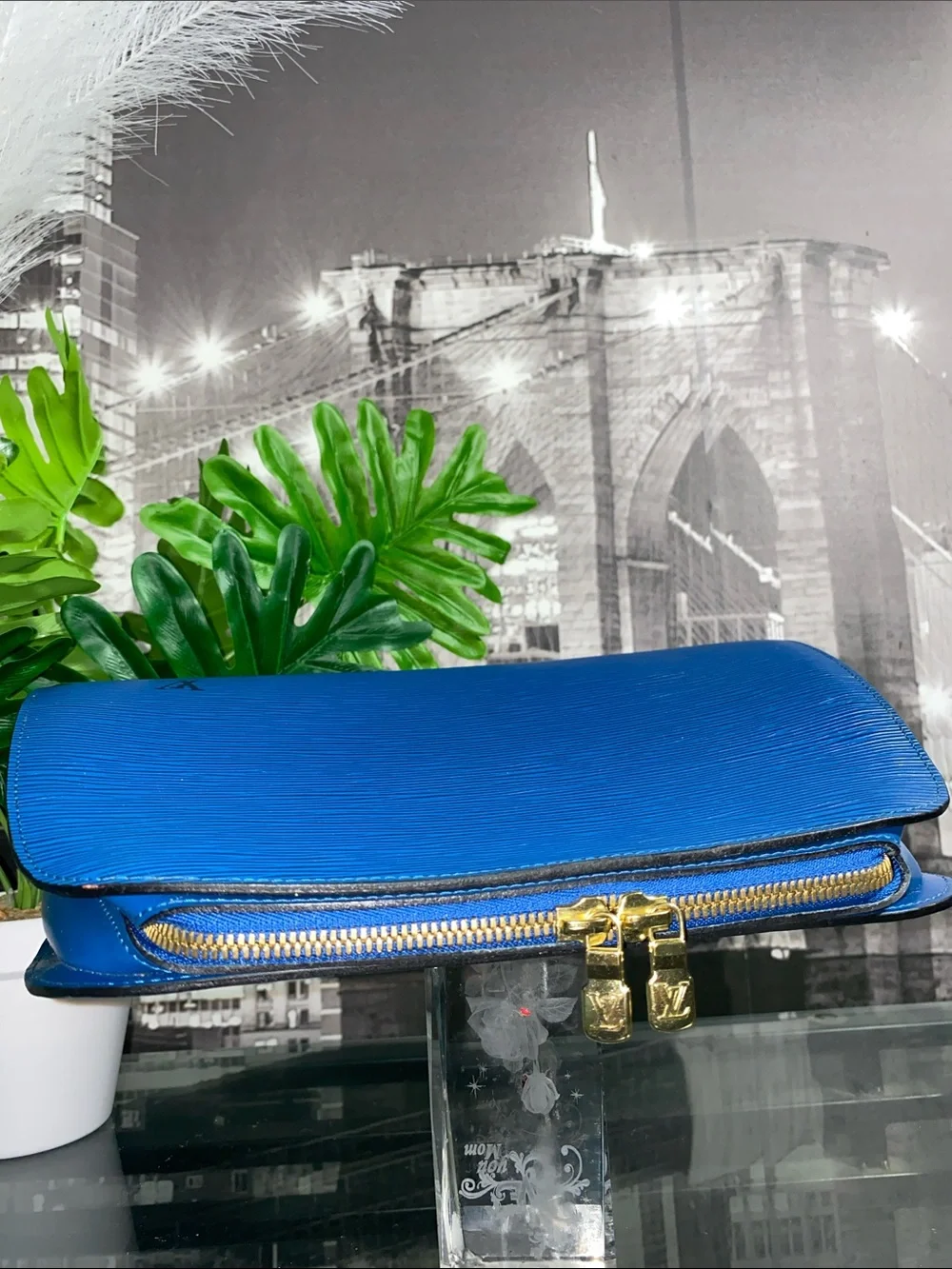Authentic Rare LOUIS VUITTON Epi Blue Leather Dauphine GM Pouch Bag
